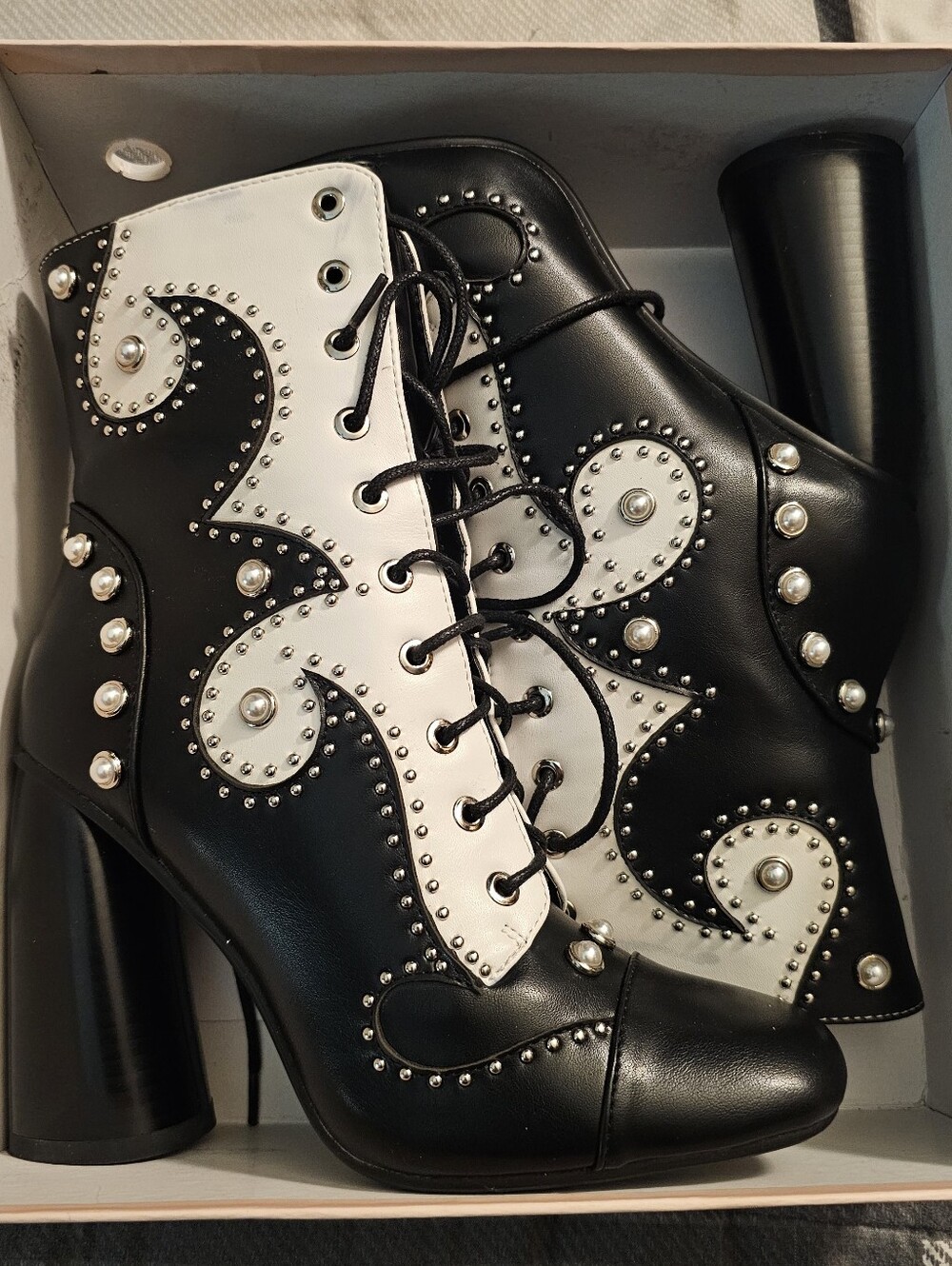 New Azalea Wang Size 7 Boots